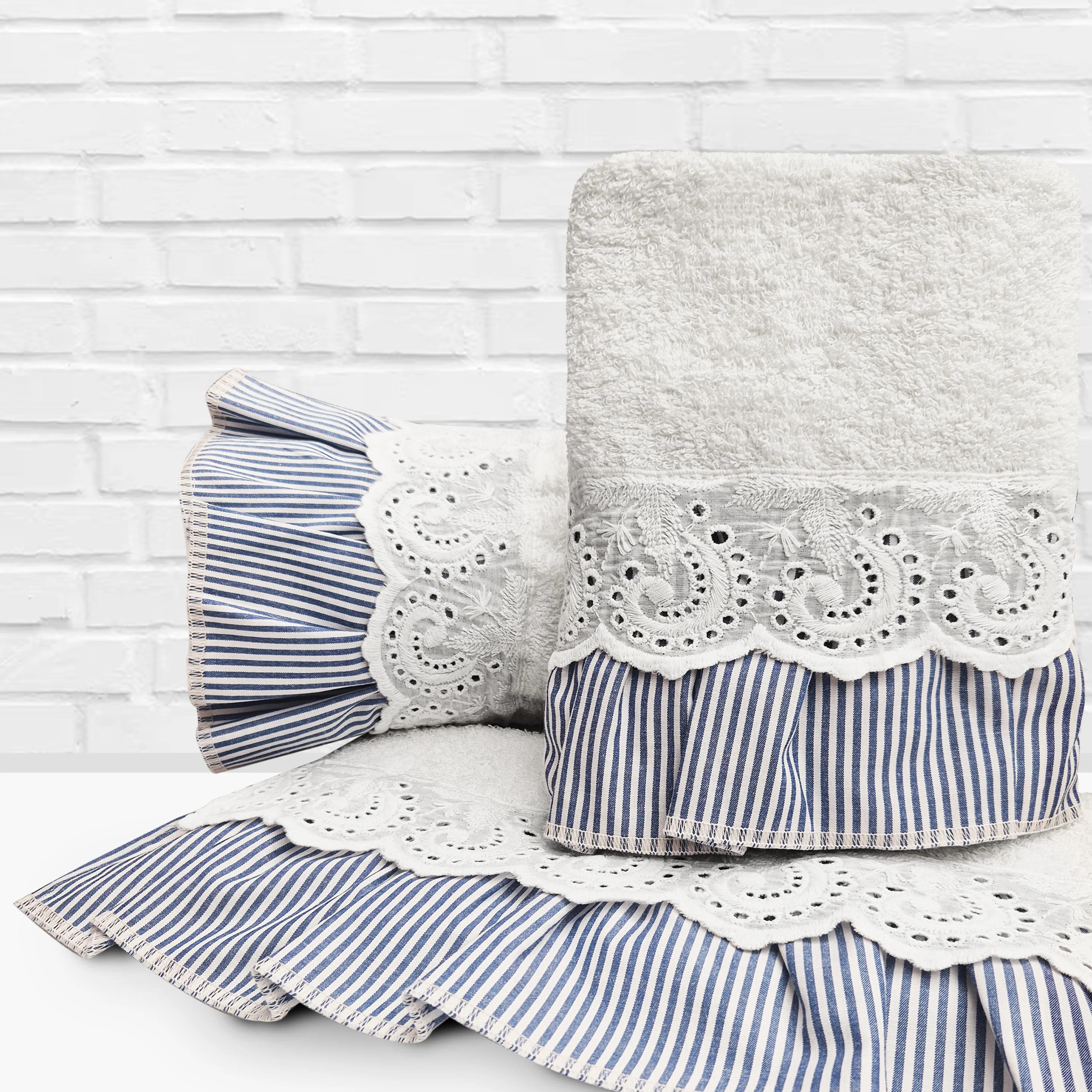 Aksesuarlı Havlular